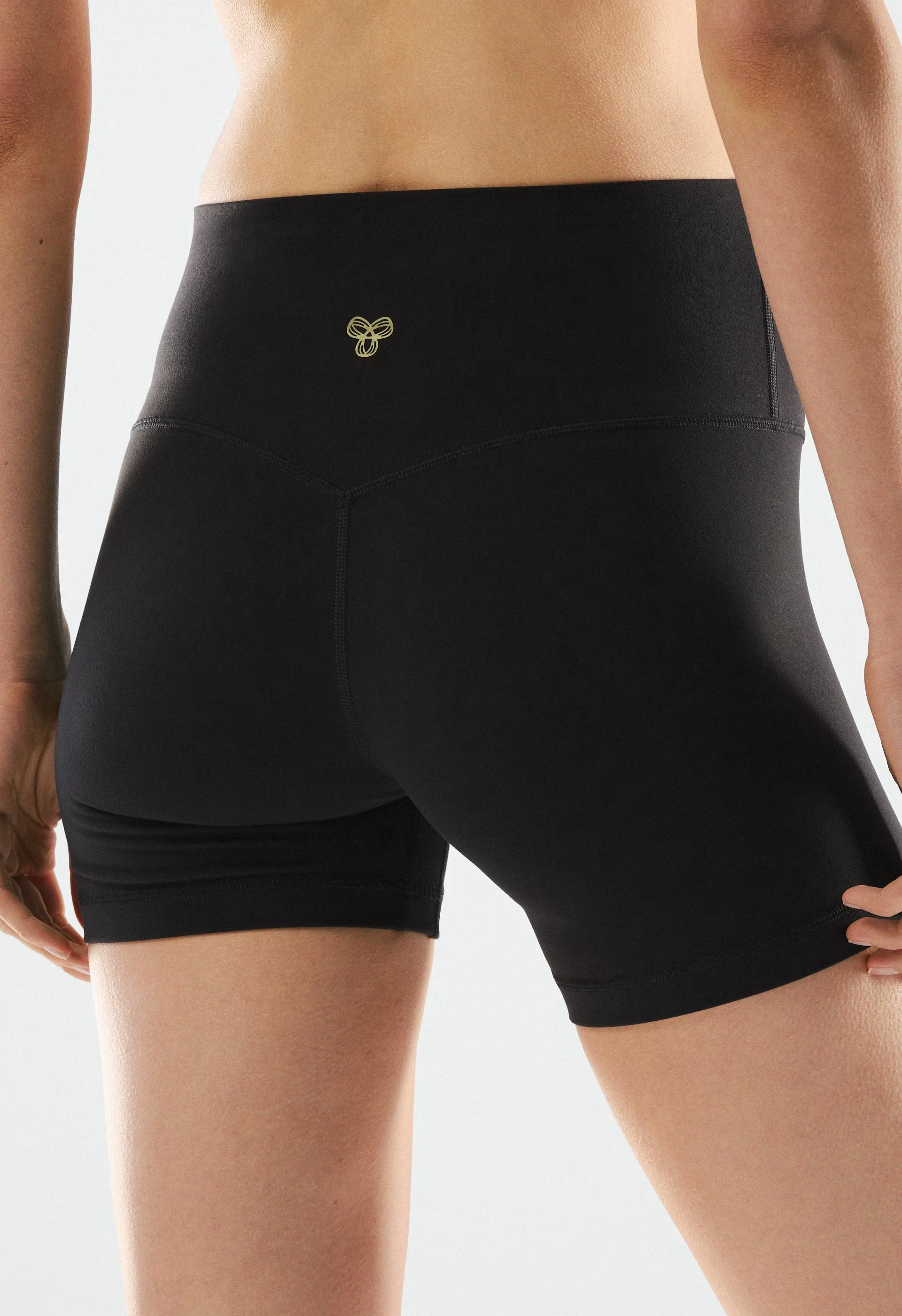 BUTTER Cheeky Infinite Hi-Rise 5" Short - BLACK