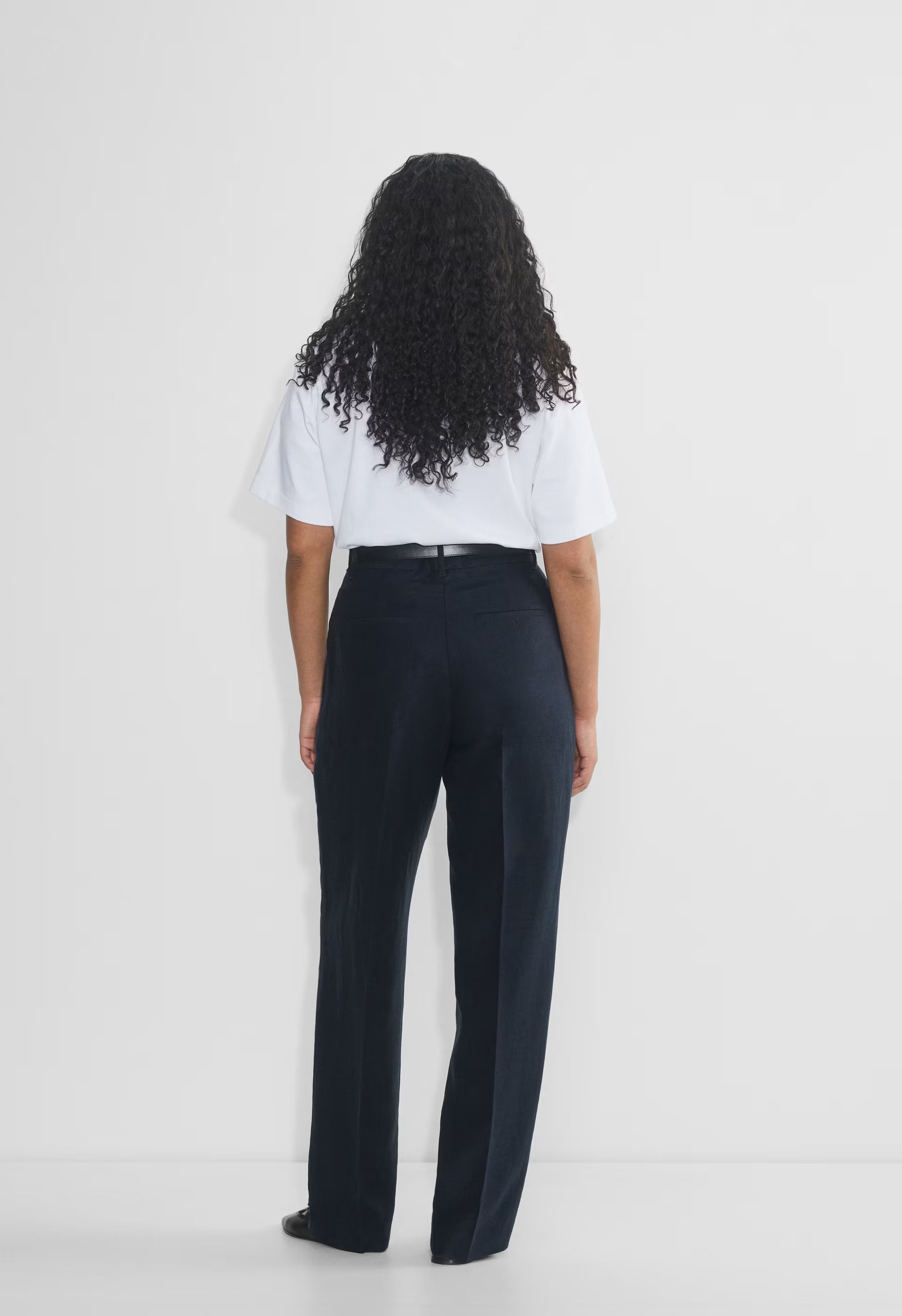 The Effortless Pant™ Curve-Fit - CruiseLinen™ - DARK NIGHT NAVY