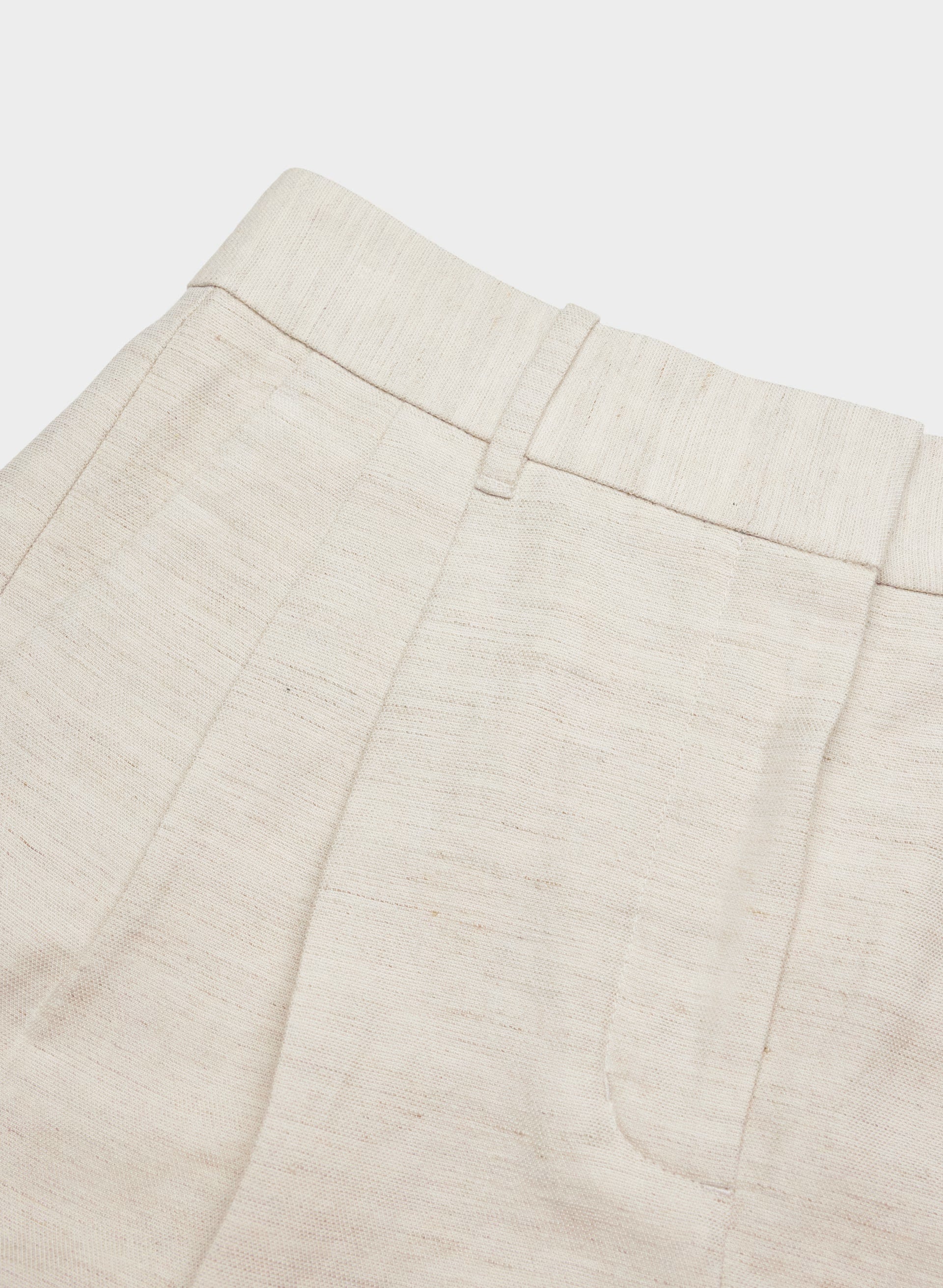 The Effortless Short™ Mid-Thigh - CruiseLinen™ - NATURAL ECRU