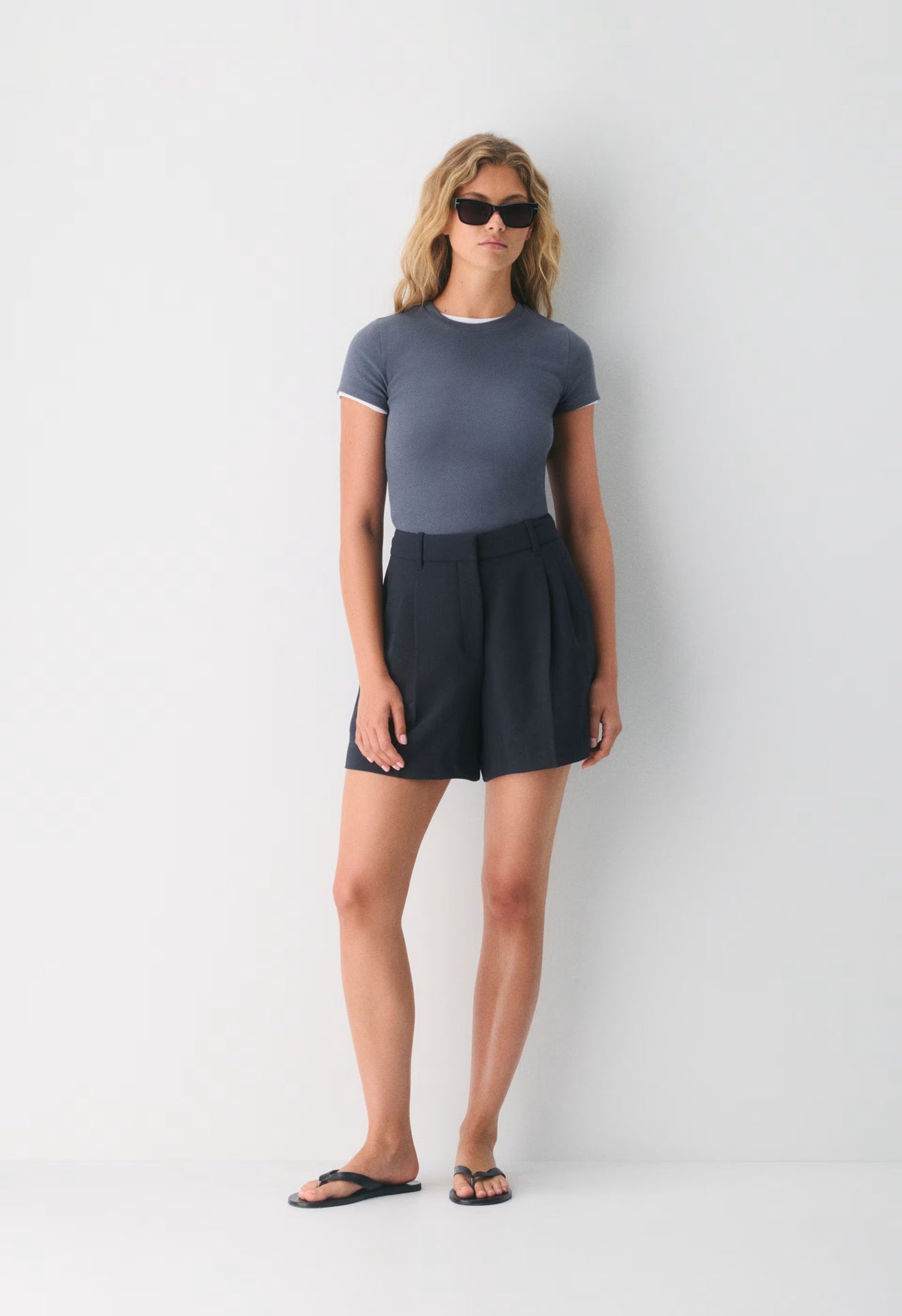 The Effortless Short™ Curve-Fit Mid-Thigh - Crepette™ - DARK NIGHT NAVY