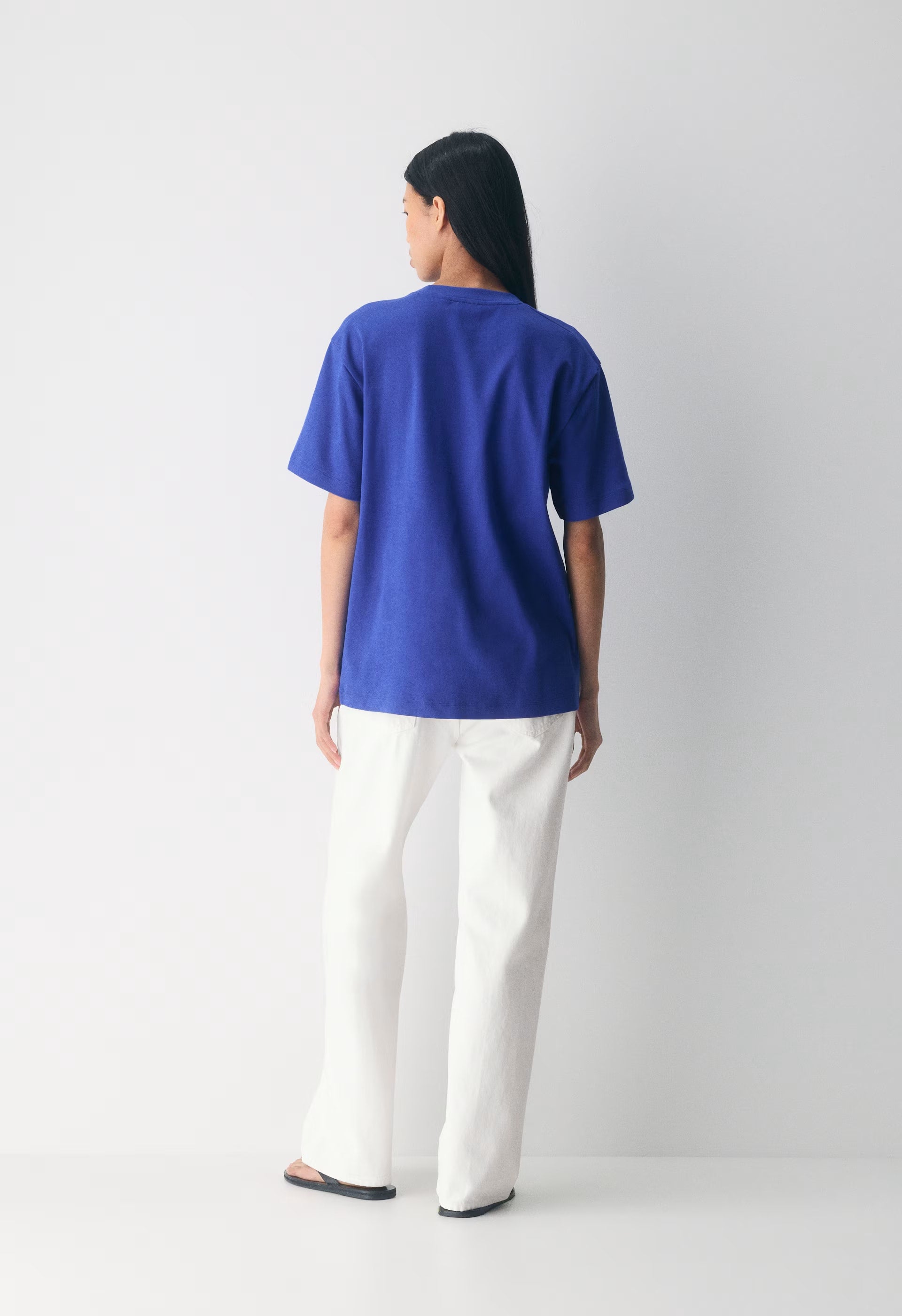 InterLock Cotton Pegasus T-Shirt - MATTE PEARL/CORDOVAN