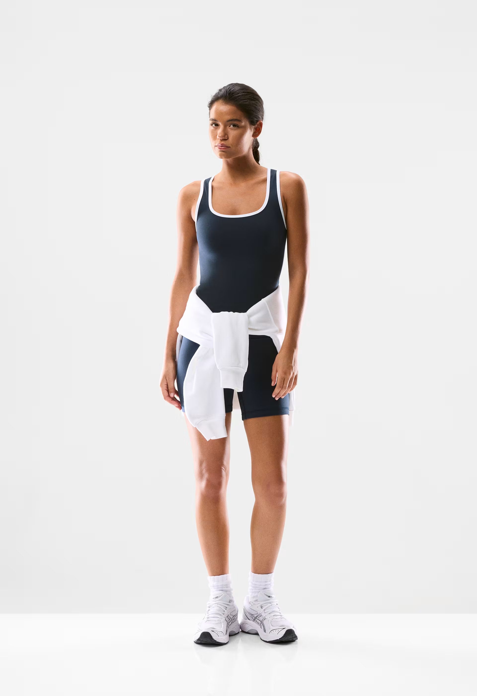 LIFE Fluidity Tank - ADMIRAL/ BRIGHT WT
