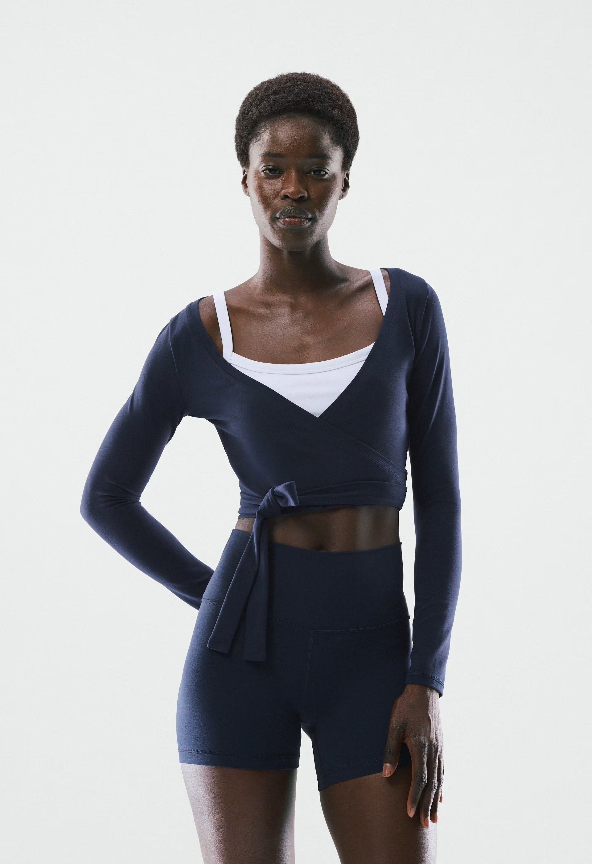 BUTTER Focal Wrap Longsleeve - VILLA BLUE