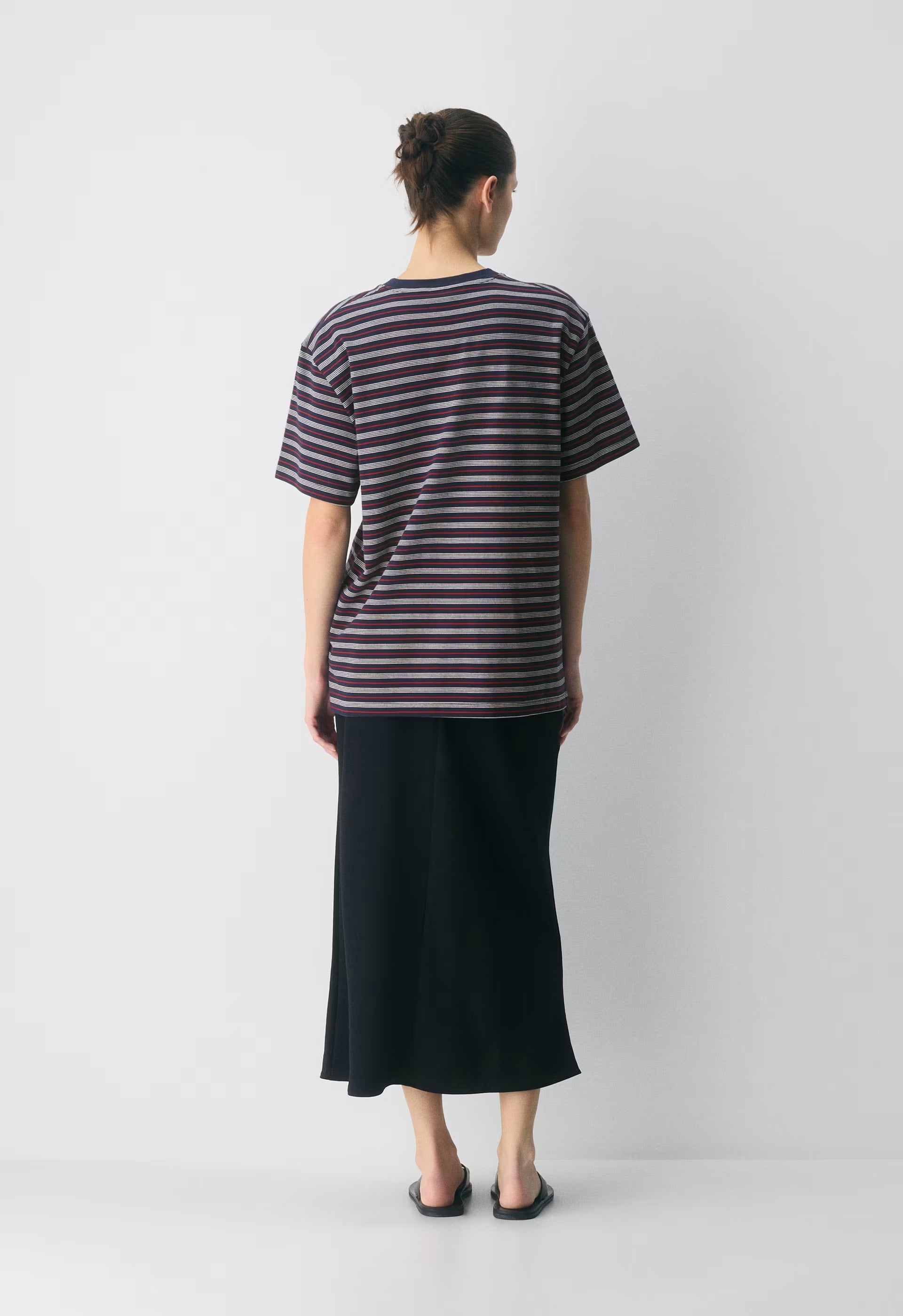 InterLock Cotton Pegasus T-Shirt - ADMIRAL/ FLASHING RD