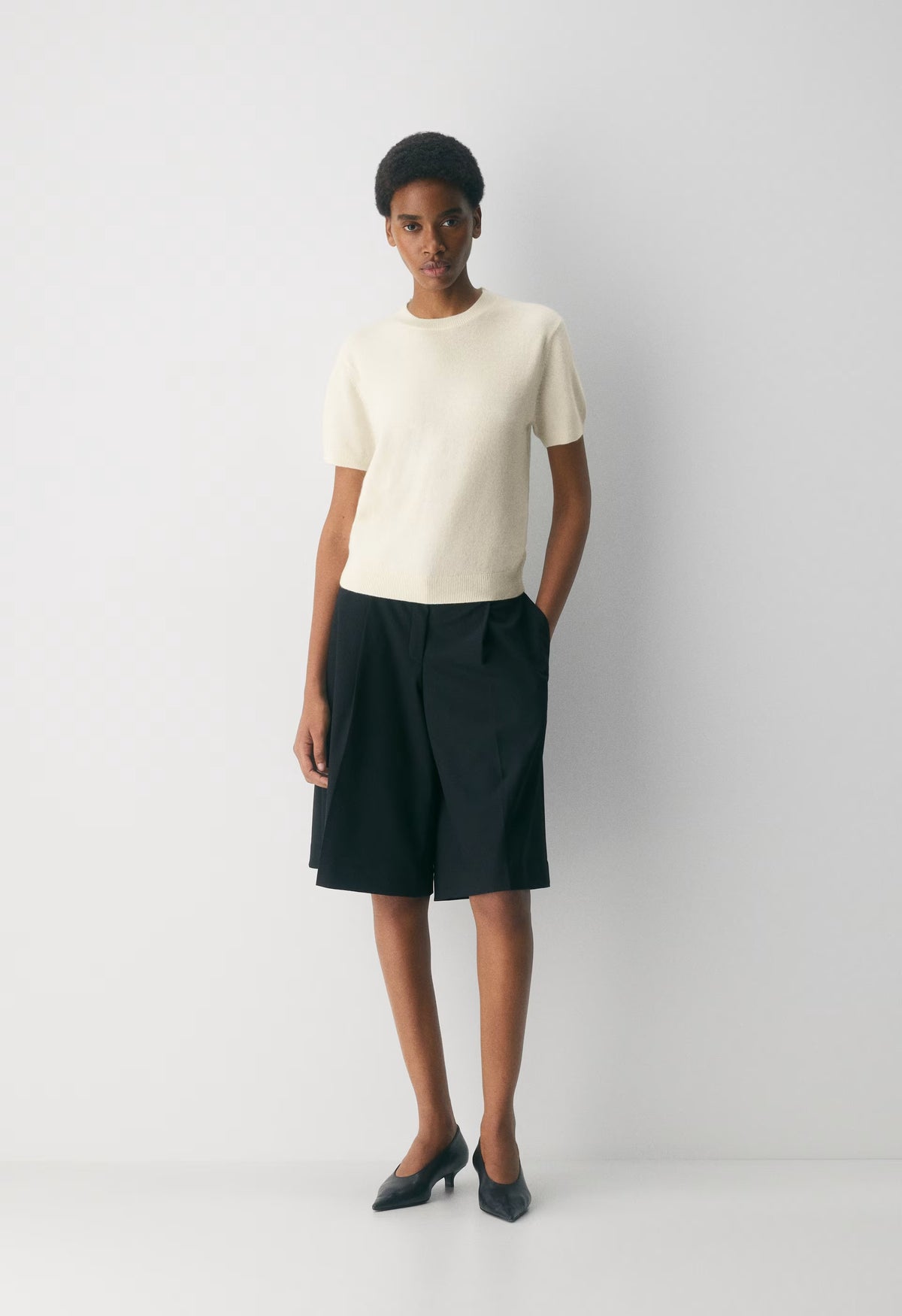 Bare Cashmere Bloor Shortsleeve Sweater - LIGHT BIRCH