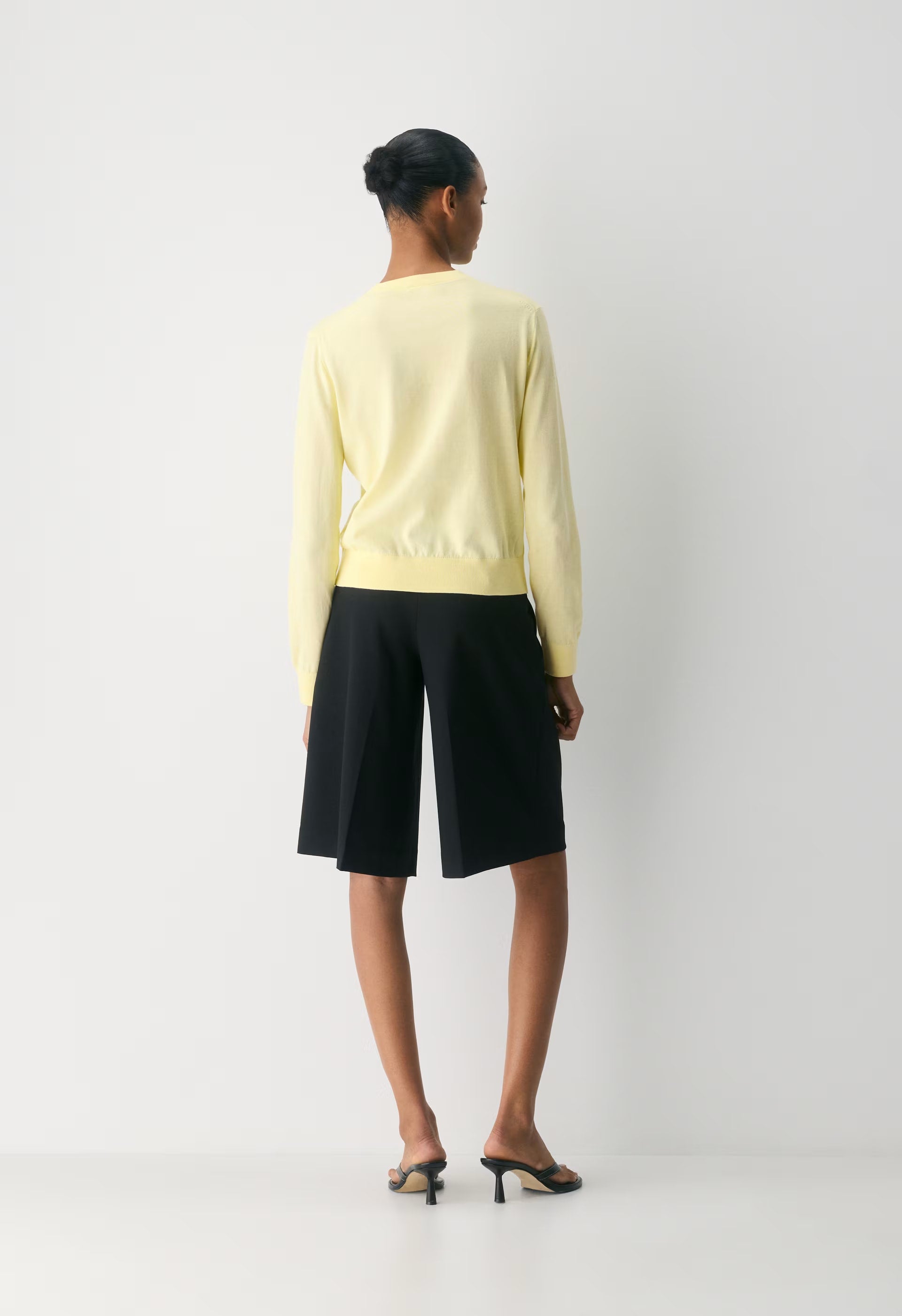 Noteworthy Cardigan - ADMIRAL