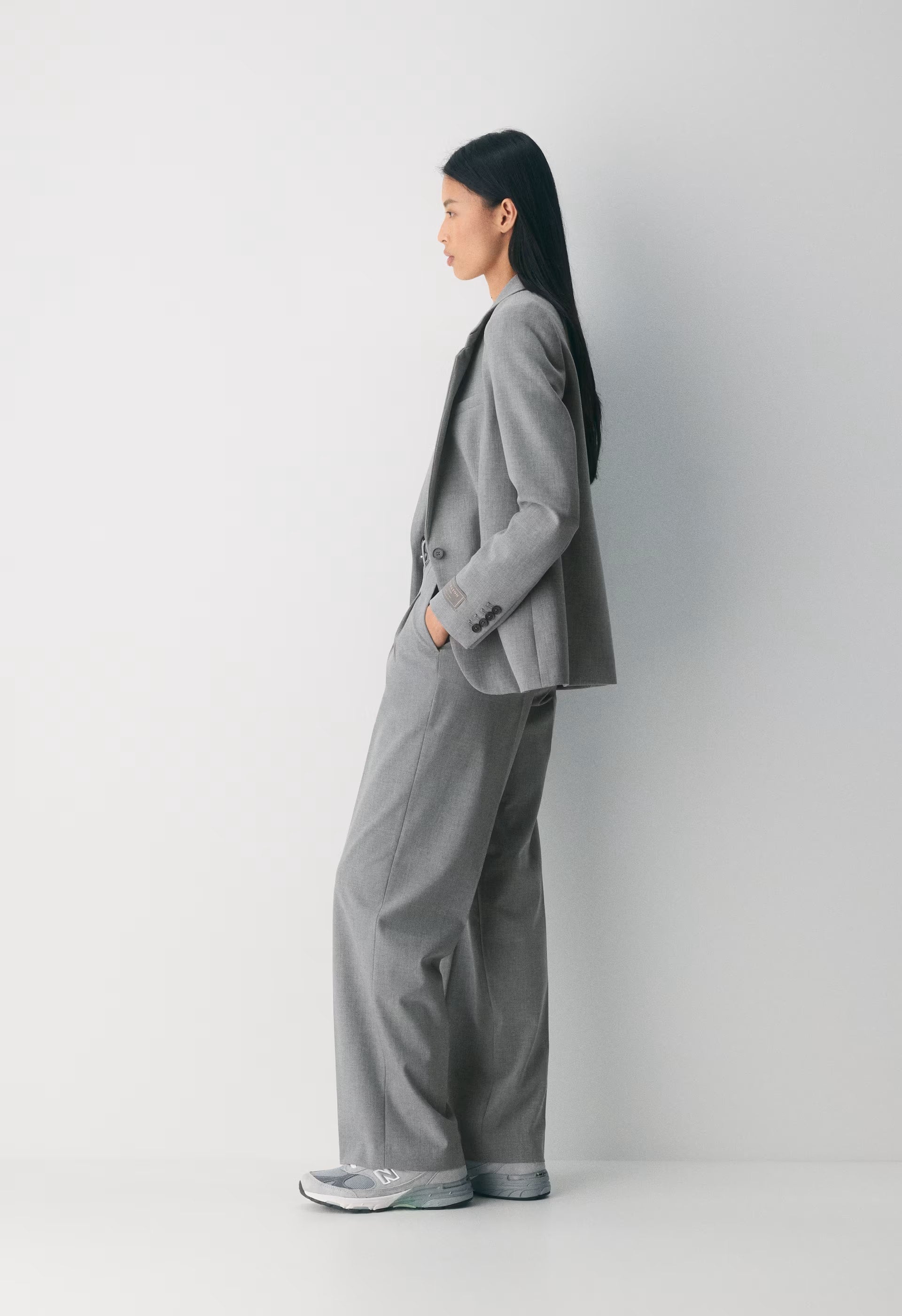 The Effortless Pant™ - Eversential™ Light - HEATHER DARK GREY