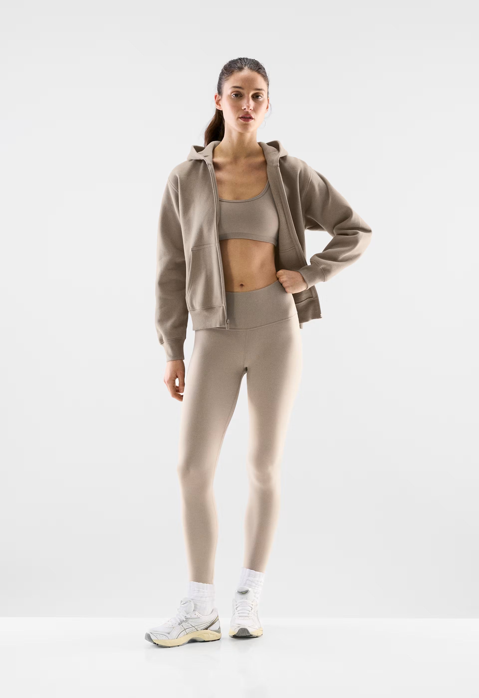 BUTTER Cheeky Hi-Rise 26" Legging - NOMAD TAUPE