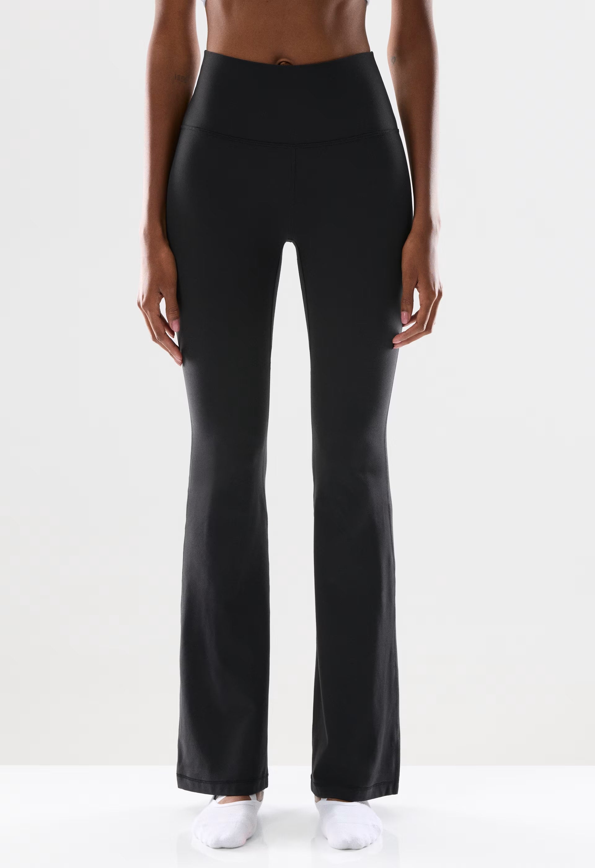 BUTTER Cheeky Hi-Rise Flare 32" Legging - HARBOUR NAVY