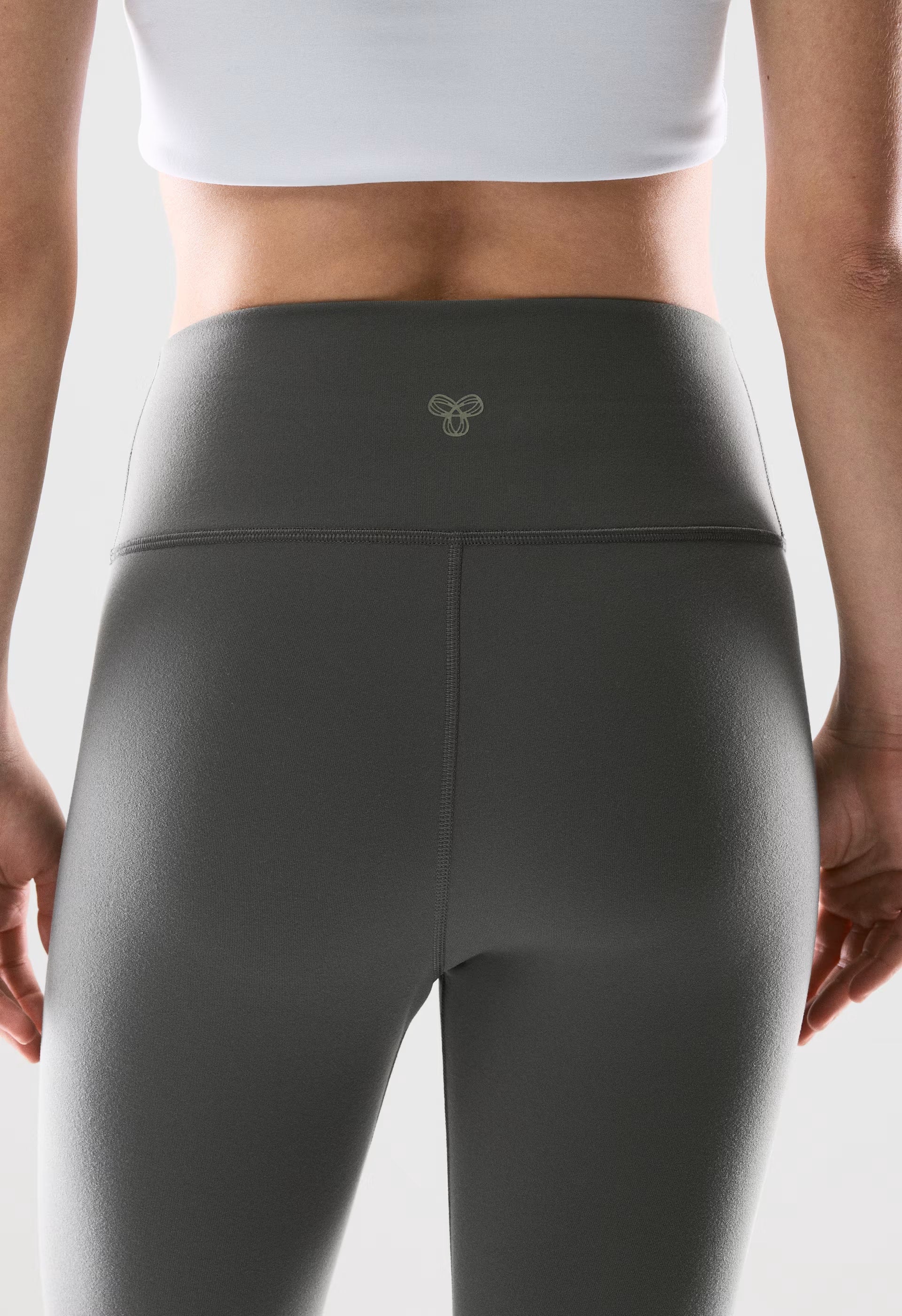 LIFE Atmosphere Hi-Rise 26" Legging - COAL GREY
