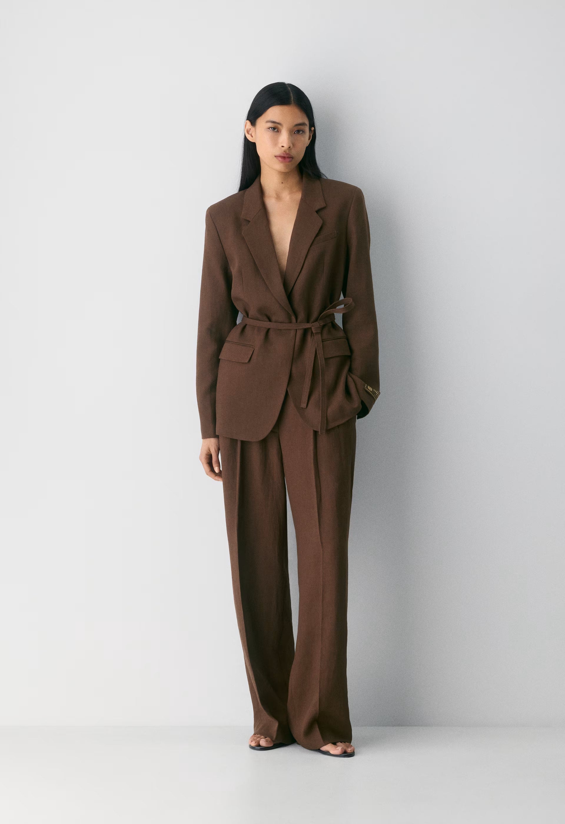 The Effortless Pant™ Lo-Rise - PowerLinen™ - RICH MOCHA BROWN