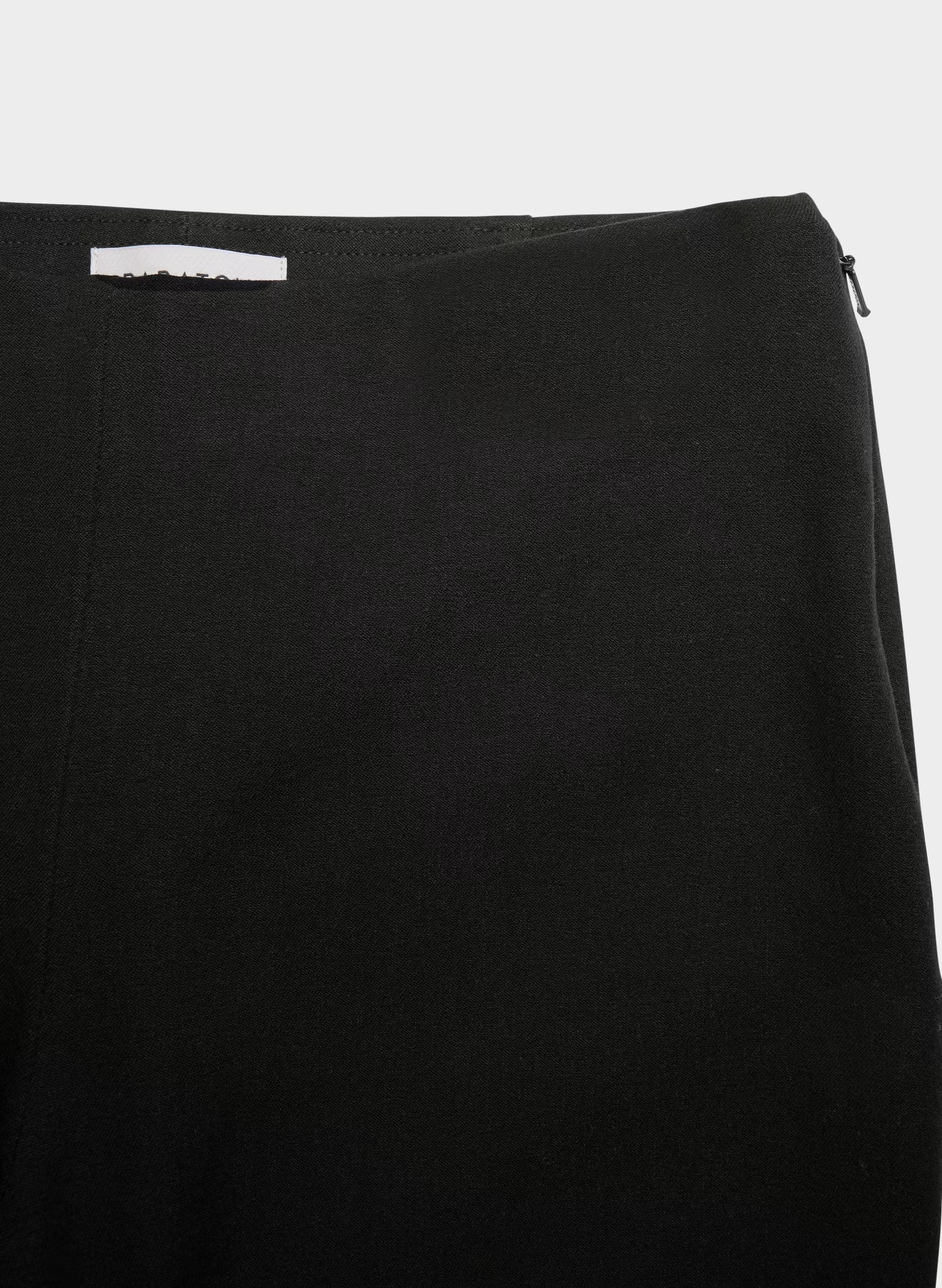 Carmen Capri - BLACK
