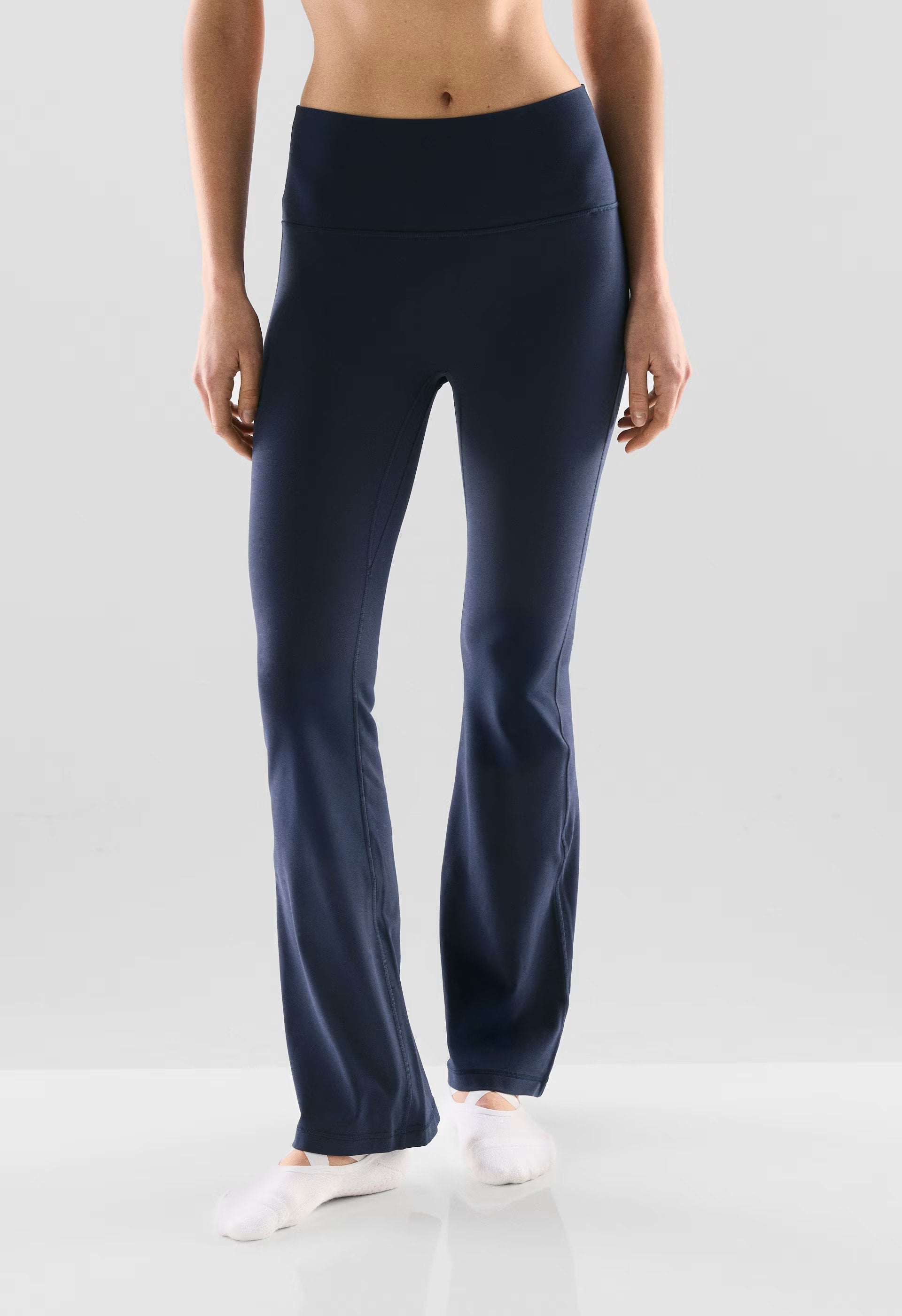 BUTTER Cheeky Infinite Hi Flare 30" Legging - ADMIRAL