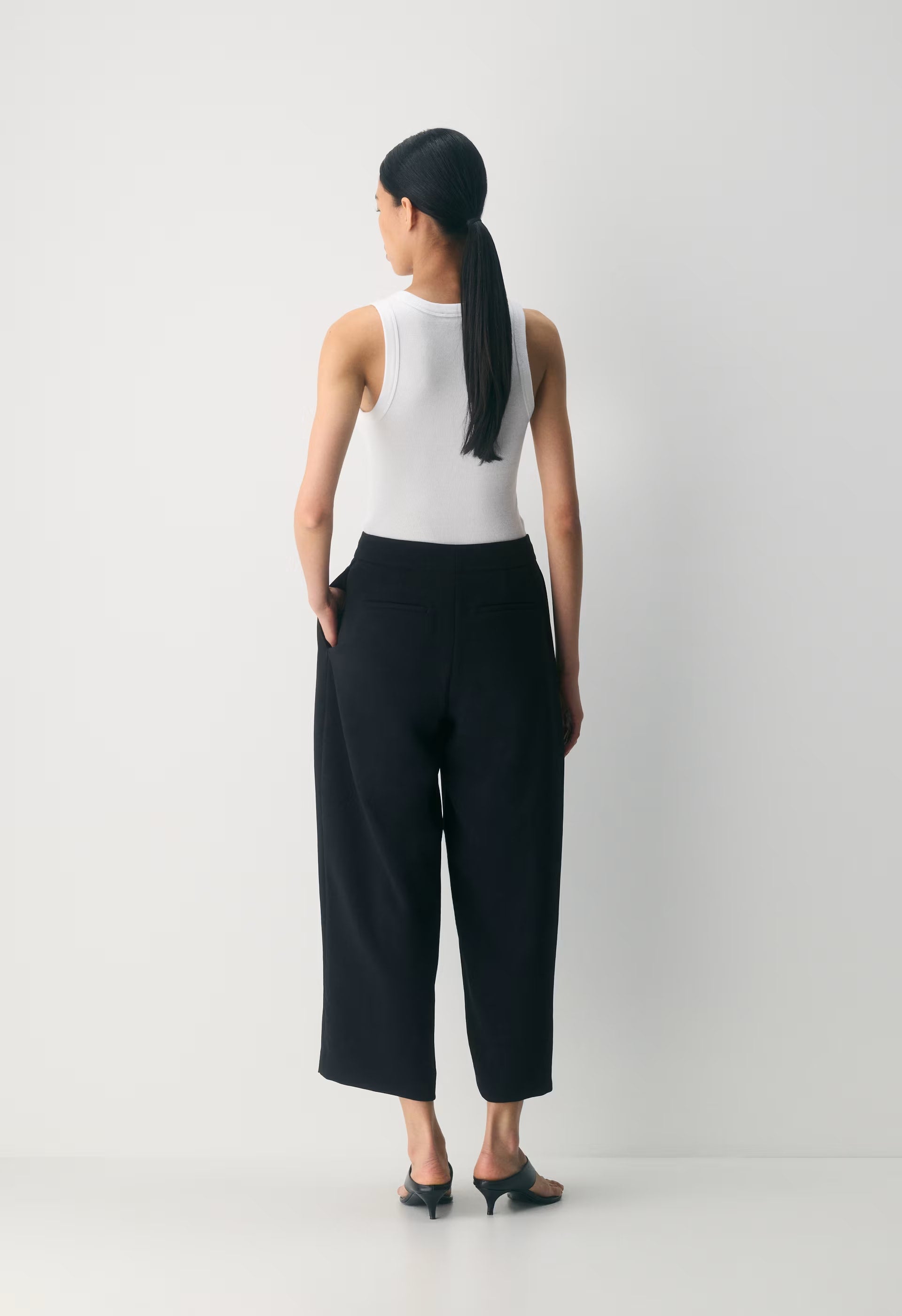 Cavetto Barrel Pant - Crepette™ - BLACK