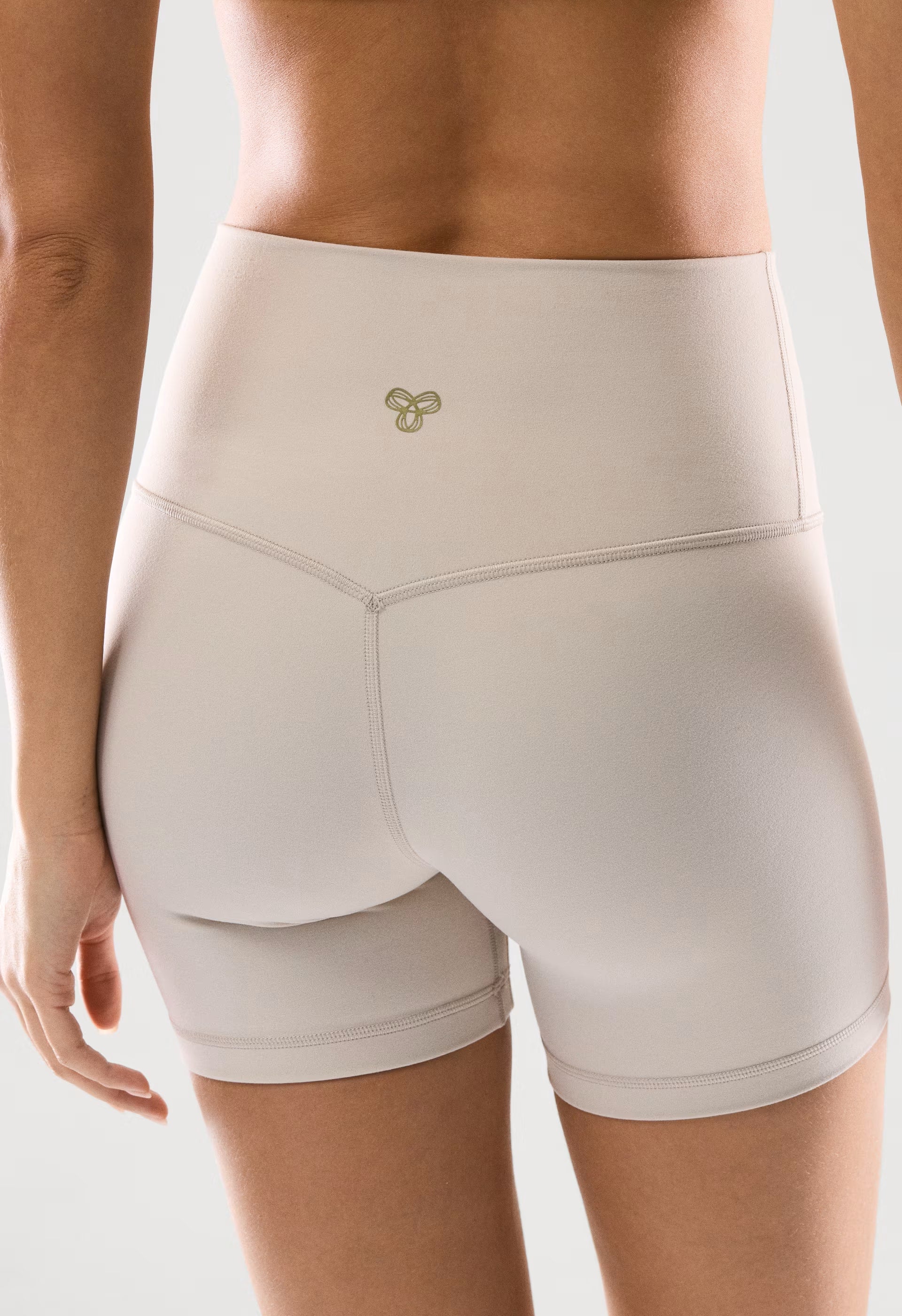 BUTTER Cheeky Hi-Rise 5" Short - METROPOLIS BEIGE