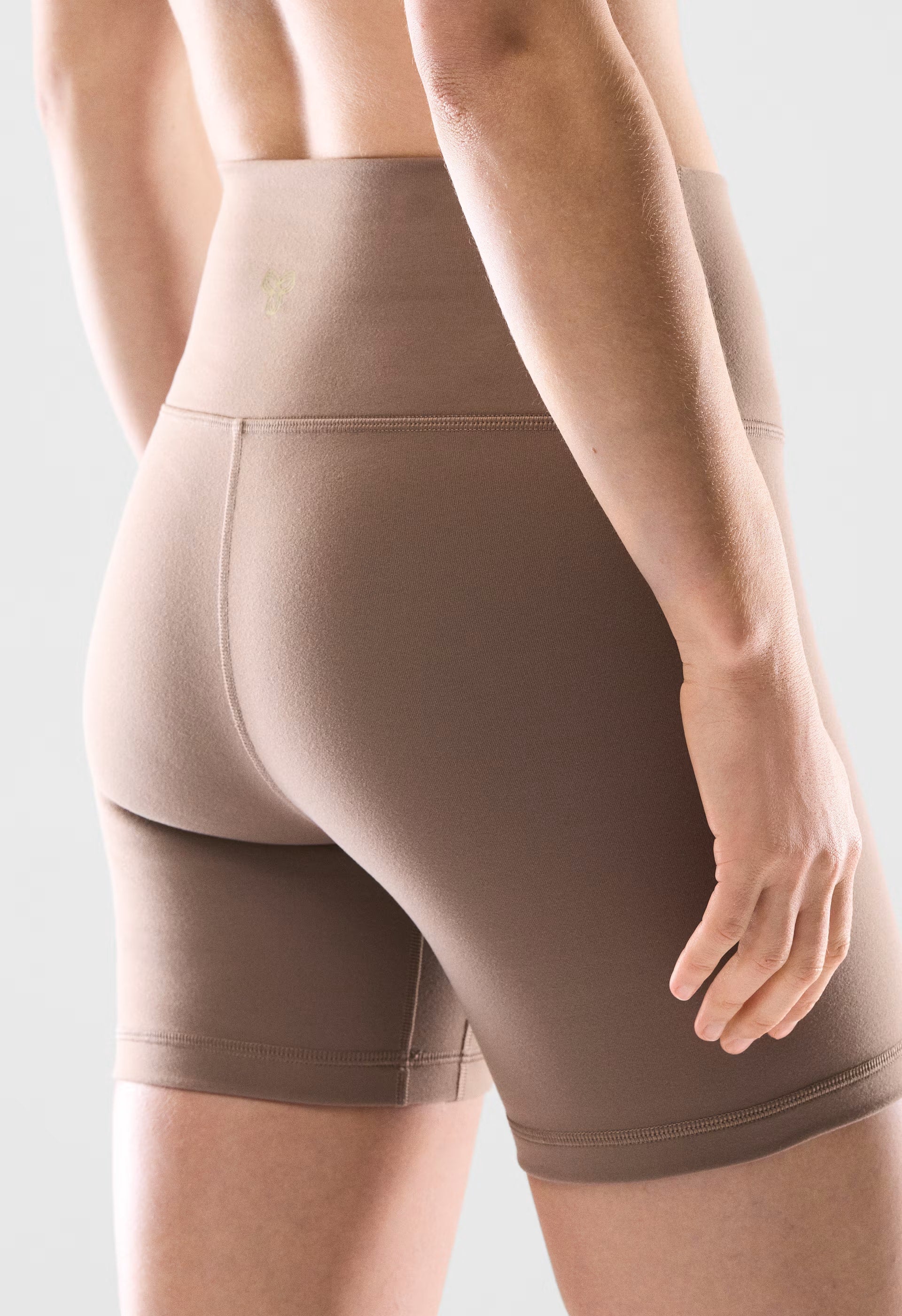 LIFE Atmosphere Hi-Rise 5" Short - DEEP TAUPE