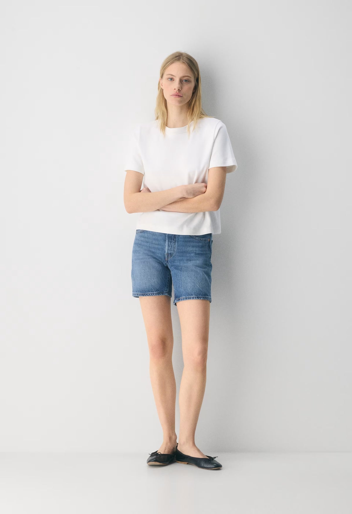 Levi's 501 Mid Thigh Jean Short - BLUE BEAUTY