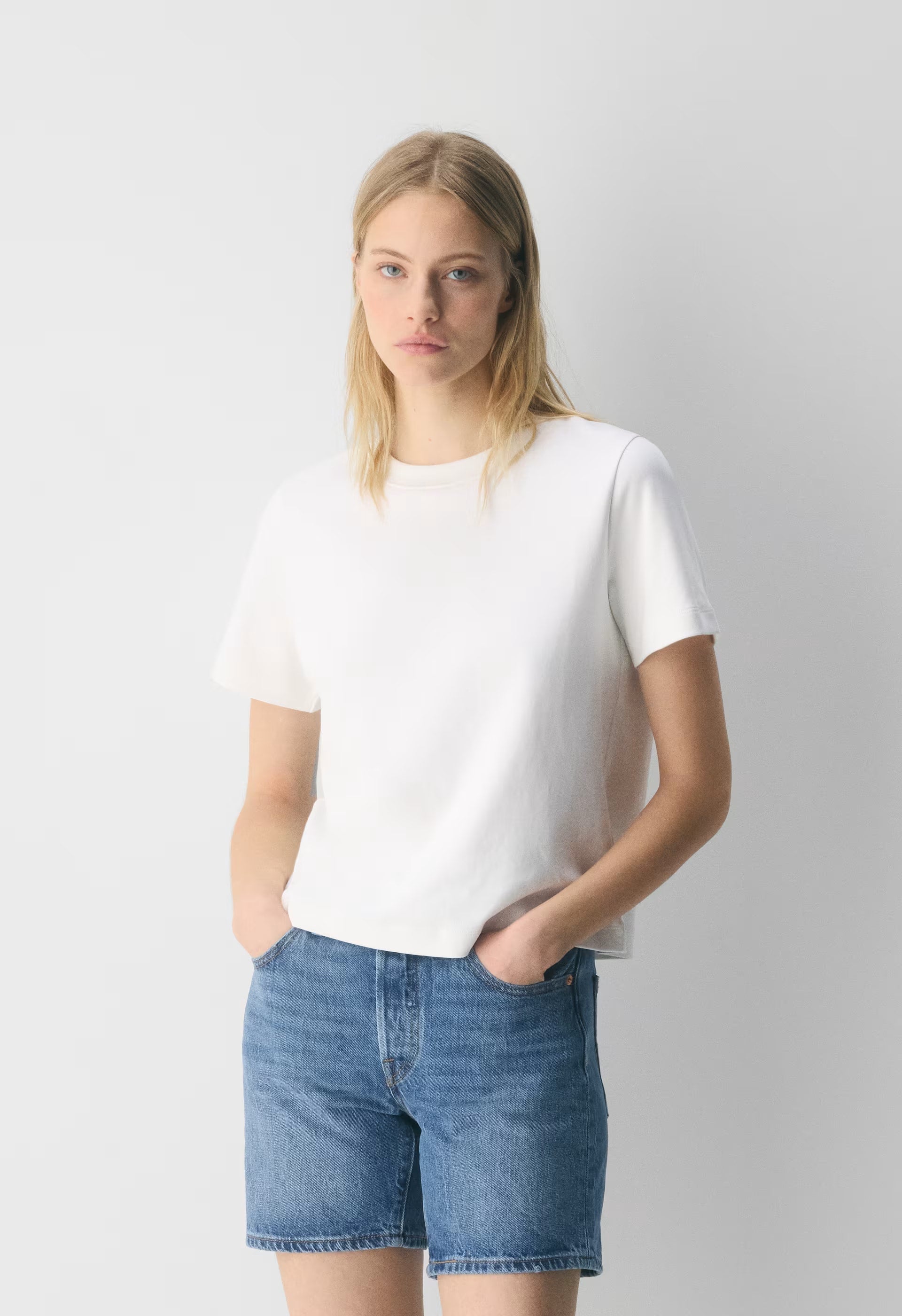 Levi's 501 Mid Thigh Jean Short - BLUE BEAUTY
