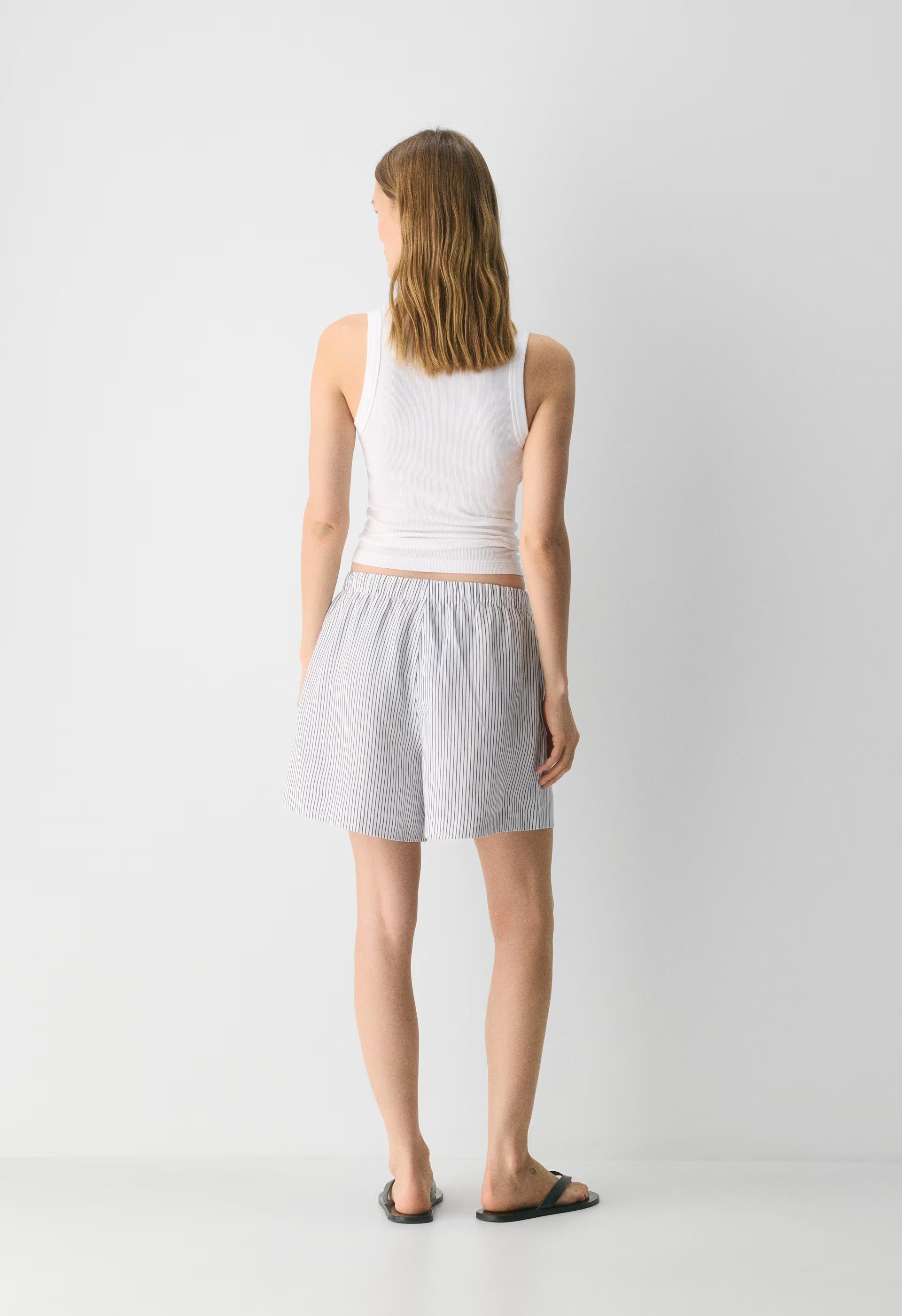 The Lodge Short™ Mid-Thigh - CruiseLinen™ - MILN STRIPE W/HRBR NV
