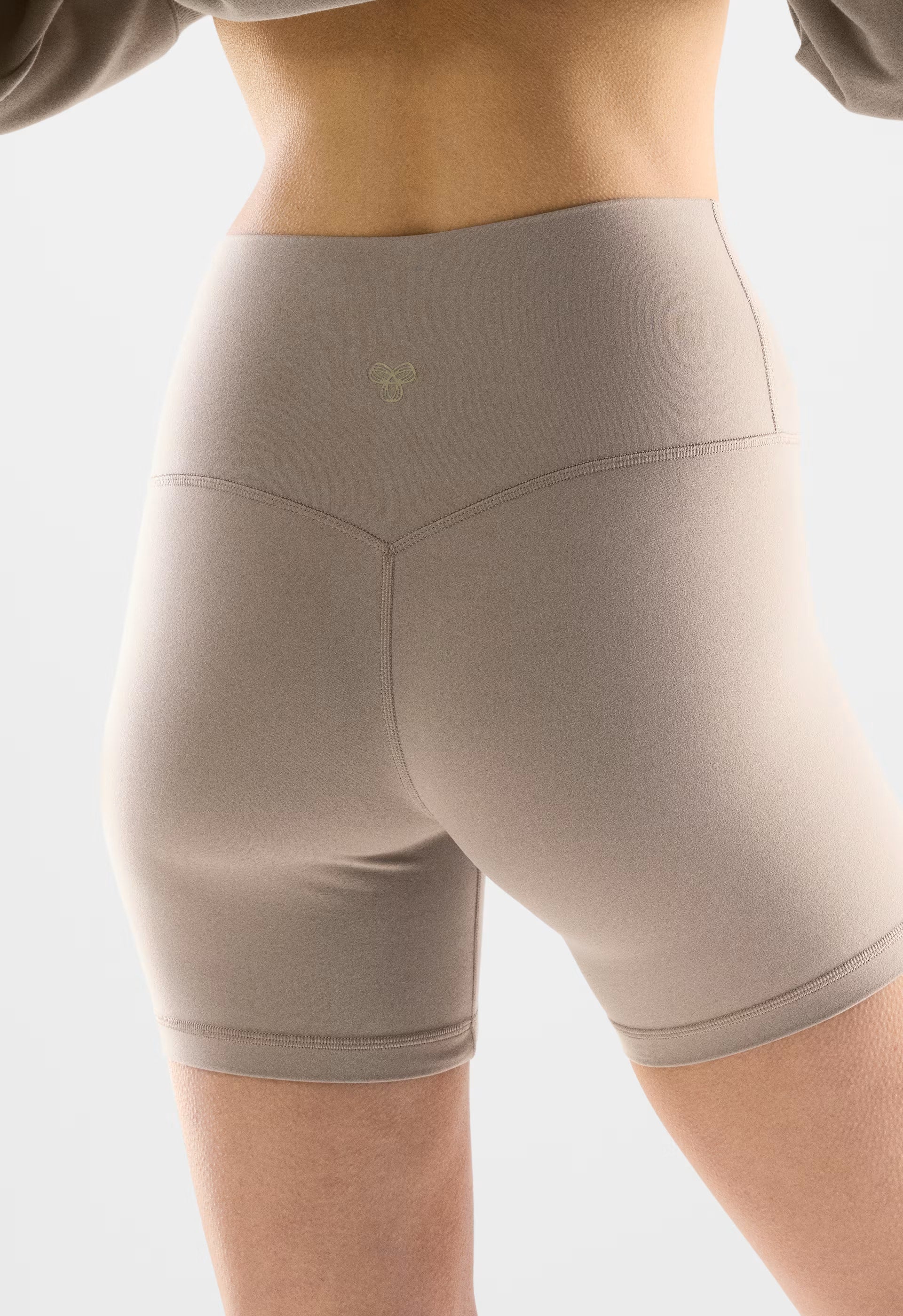 BUTTER Cheeky Infinite Hi-Rise 5" Short - NOMAD TAUPE