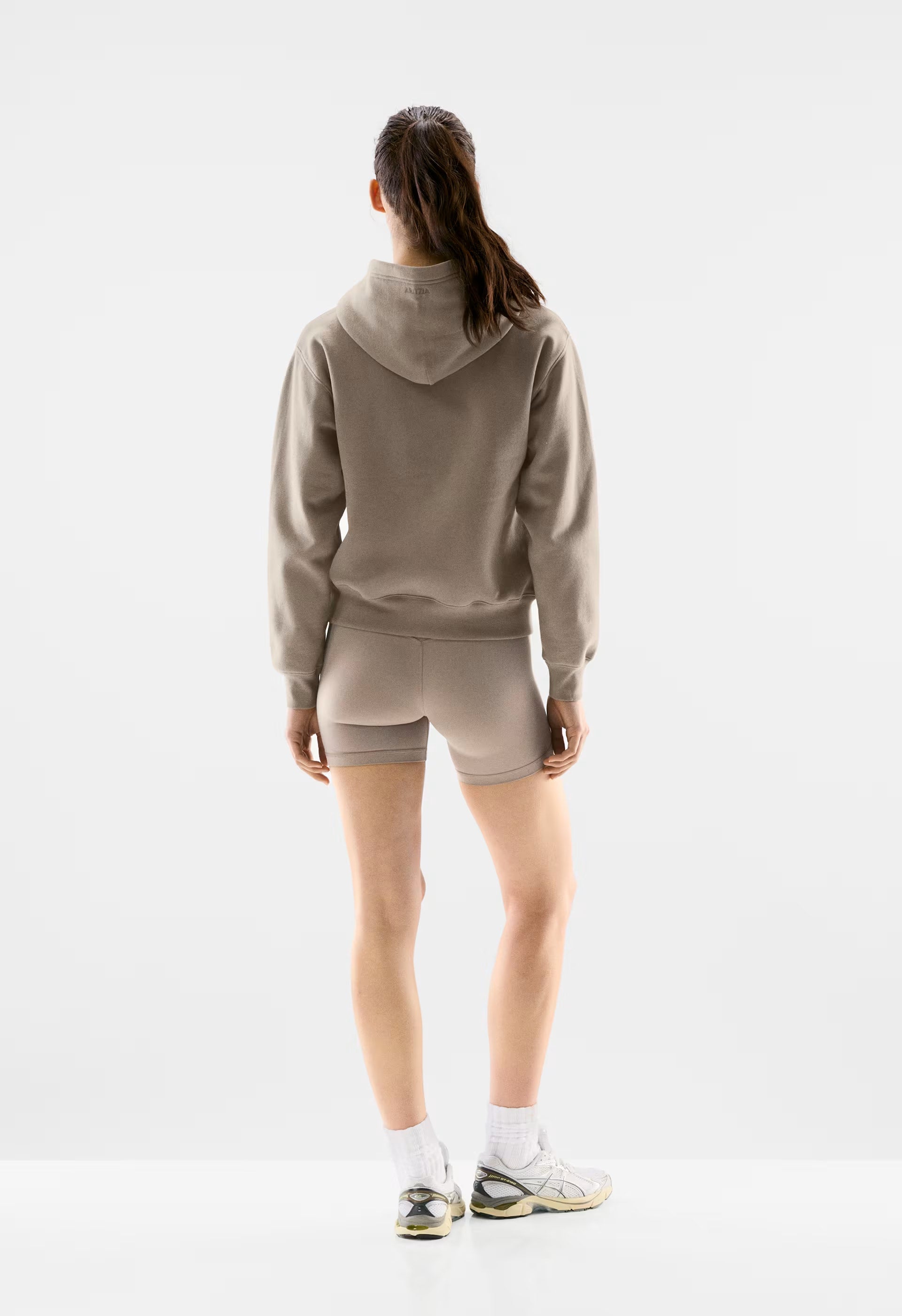 BUTTER Cheeky Infinite Hi-Rise 5" Short - NOMAD TAUPE