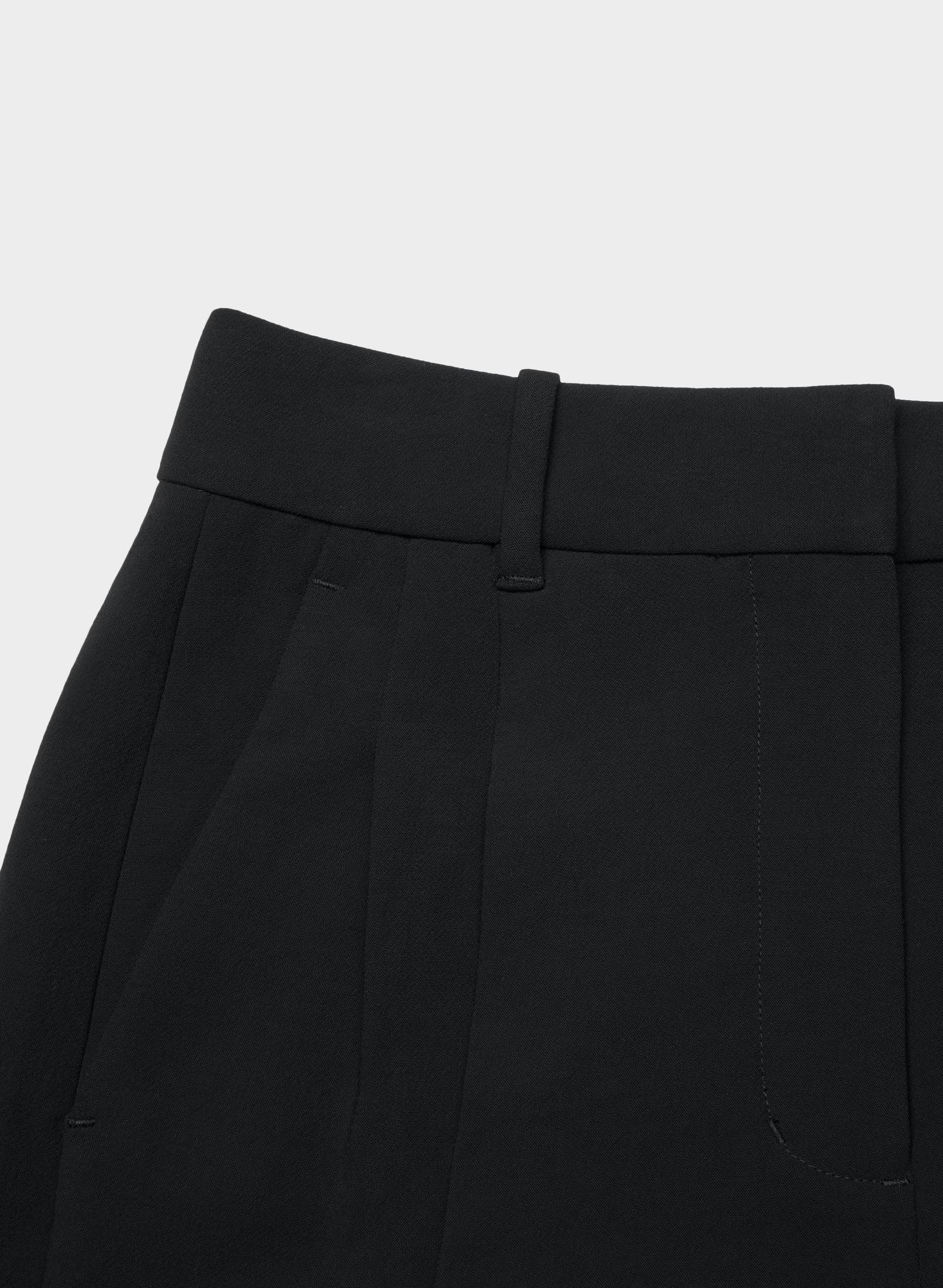 The Effortless Short™ Micro - Crepette™ - BLACK