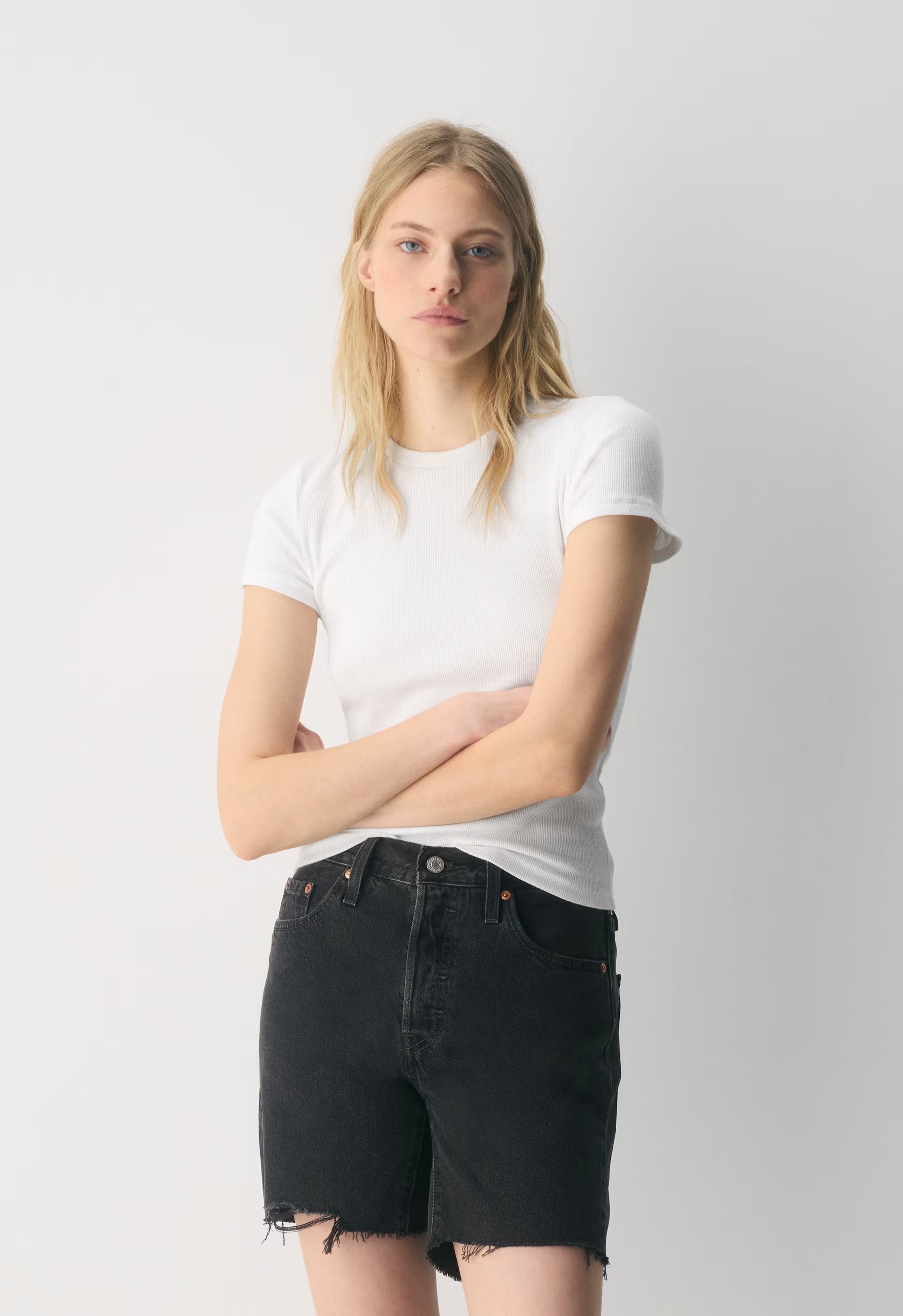 Levi's 501 Mid Thigh Jean Short - LUNAR BLACK